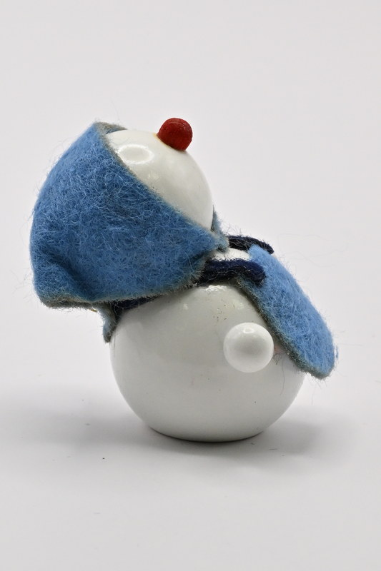 Molli, Junge Linie, Schneemann, blaue Mütze, Schürze, H 4 cm