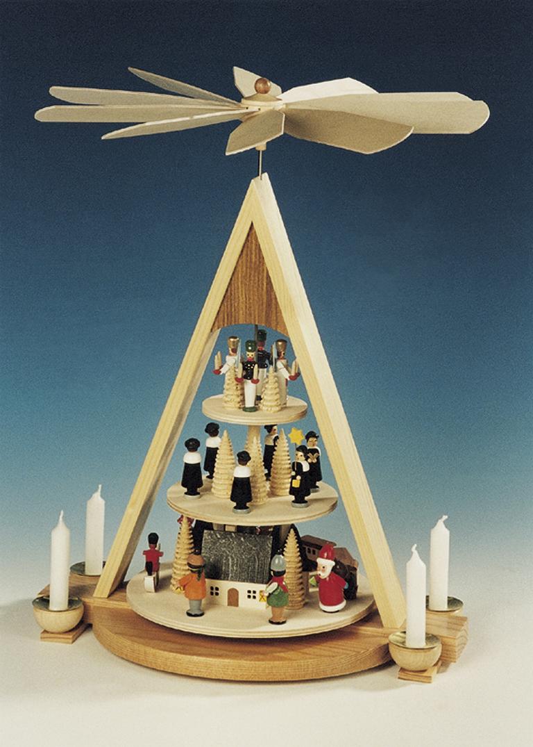 Pyramide mit Erzgebirgs Weihnacht  3-stöckig H 43 cm
