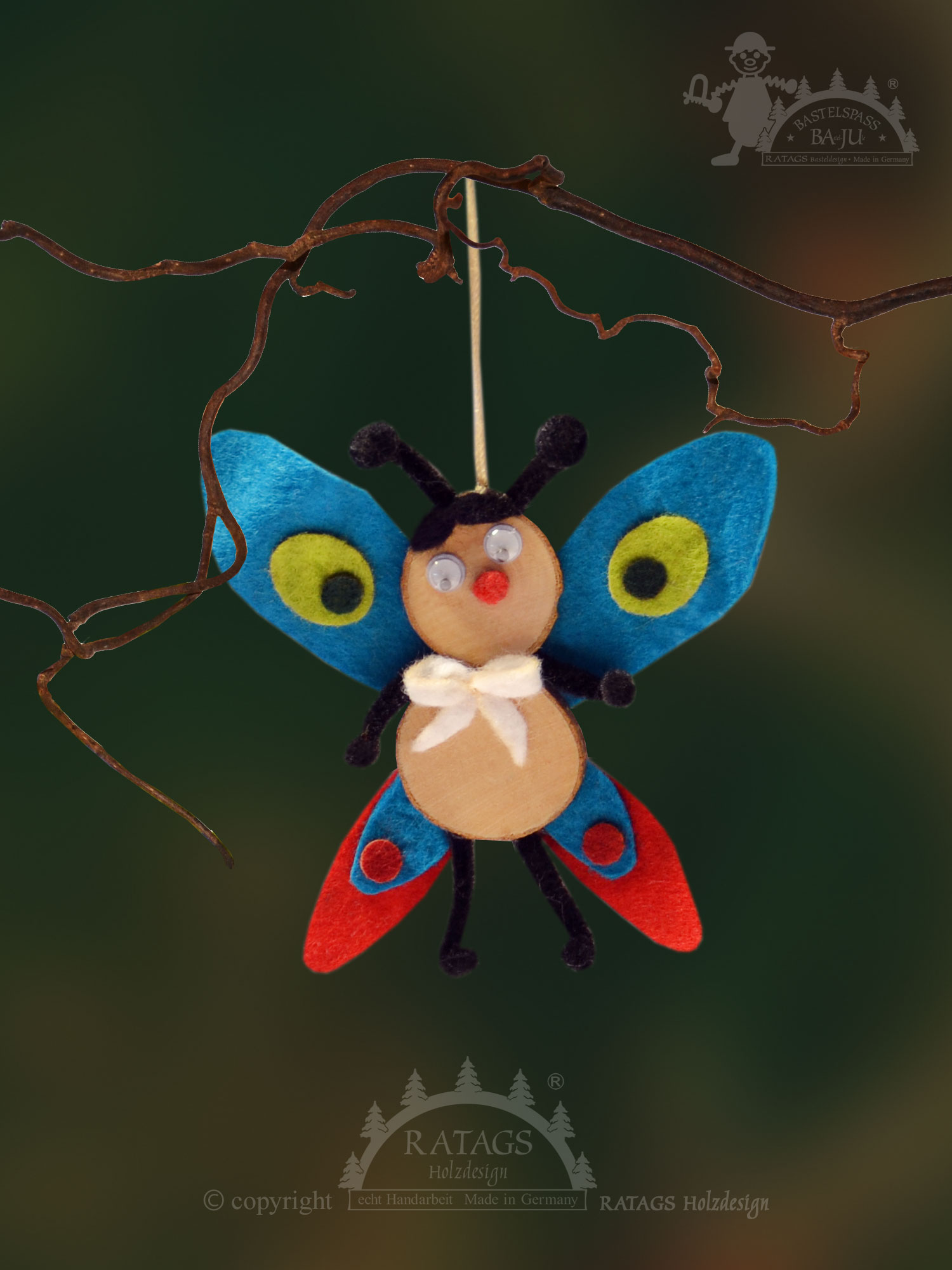 Baumbehang aus Baumscheiben, Schmetterling zum Basteln