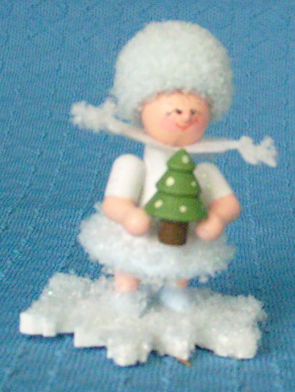 Schneeflöckchen mit Weihnachtsbaum- vorrätig 1 Stück