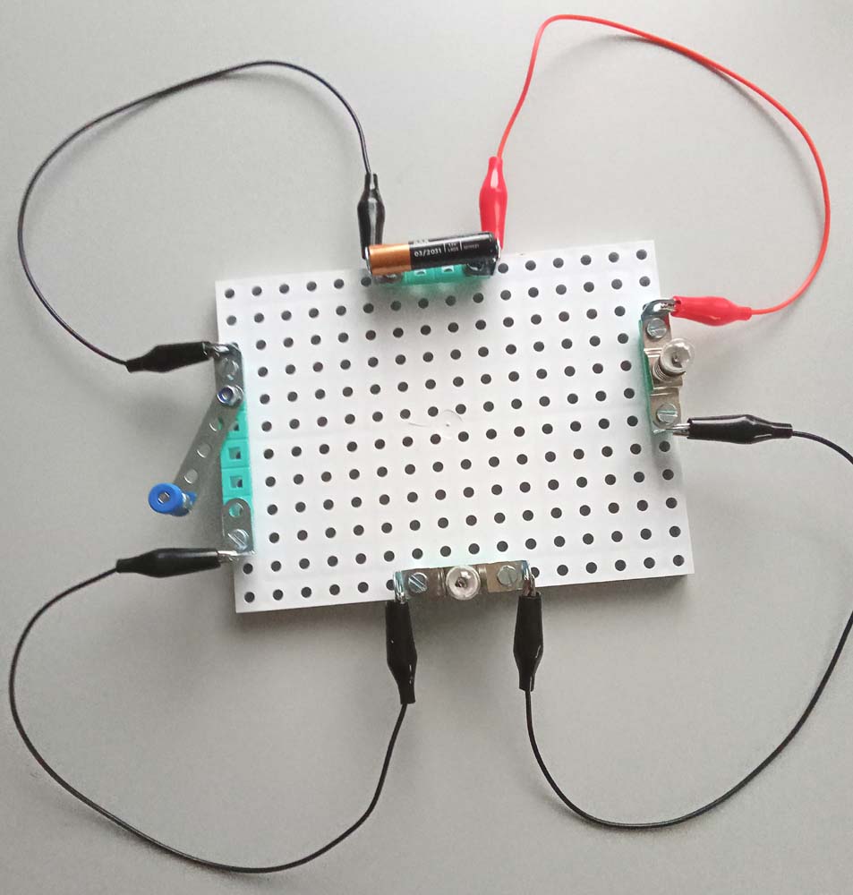 Elektrobaukasten Grundschaltung mit Netzteil