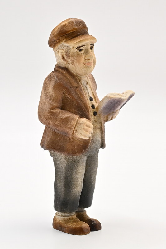 Opa mit Buch, coloriert 90 mm