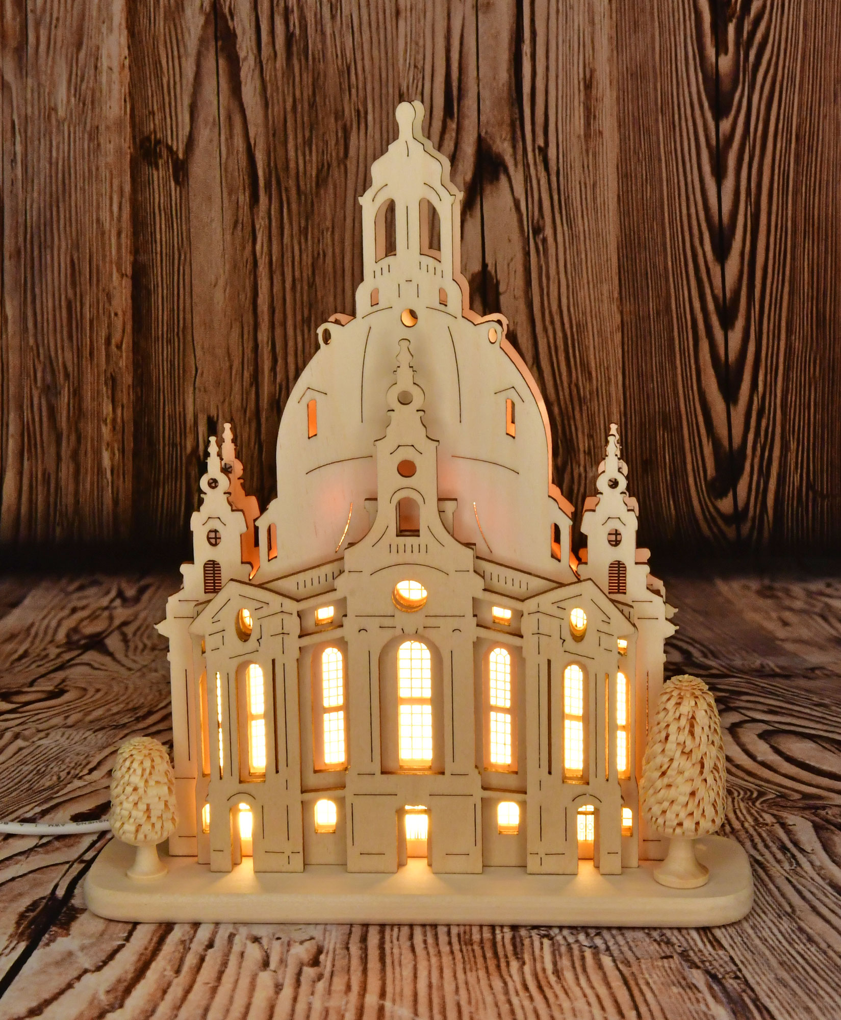SB-LED Motiv Frauenkirche Dresden, Massivholzgrundplatte