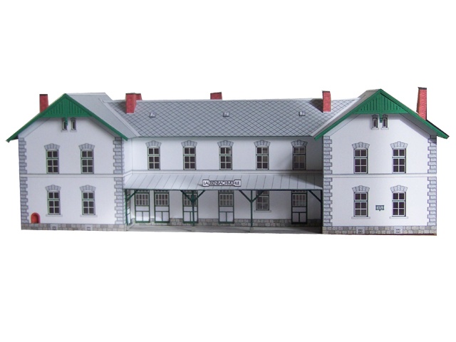 111-10-1 - Bahnhof Laubenbachmühle - Empfangsgebäude