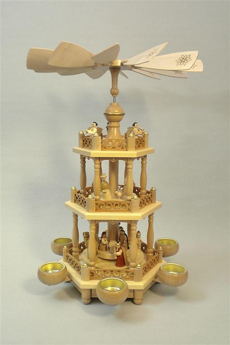 Pyramide Christi Geburt 2-st. für Teelichte