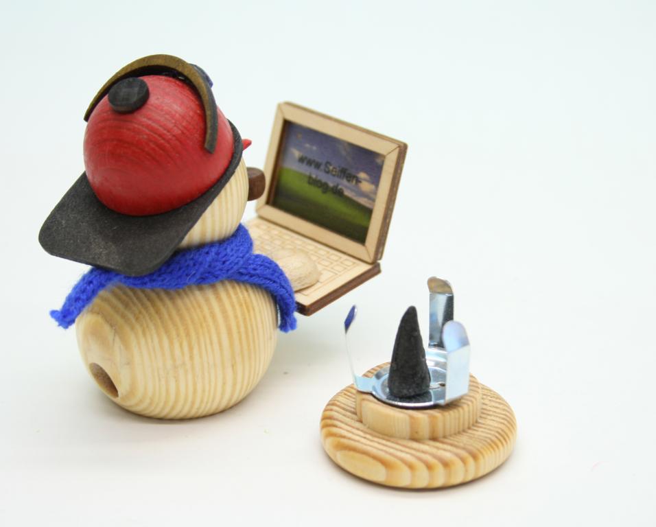 SM  Bloggi mit Laptop natur 8cm