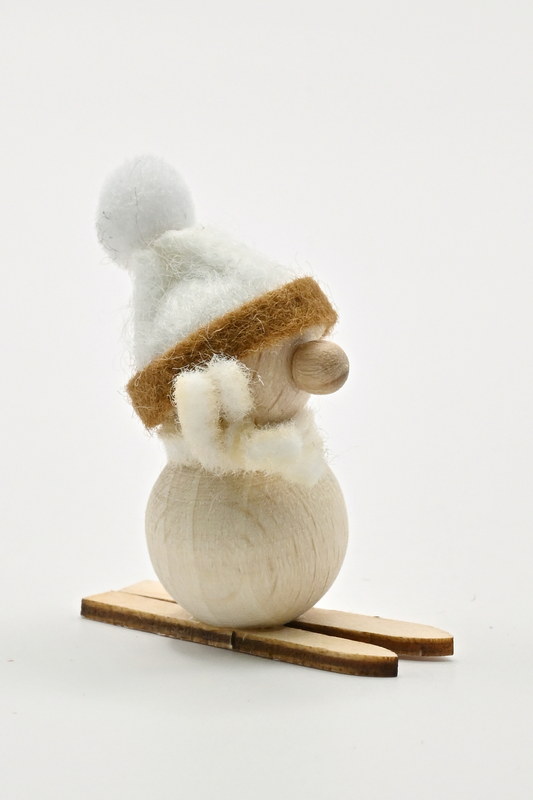 Schneemann mini, auf Ski