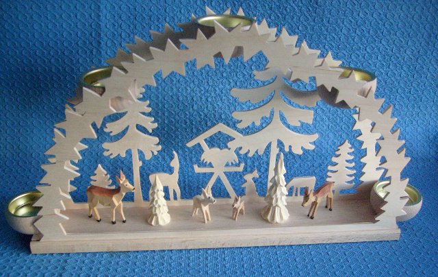 Teelichtschwibbogen Wald mit geschnitzten Rehen und Bäumen - vorrätig 2 Stück