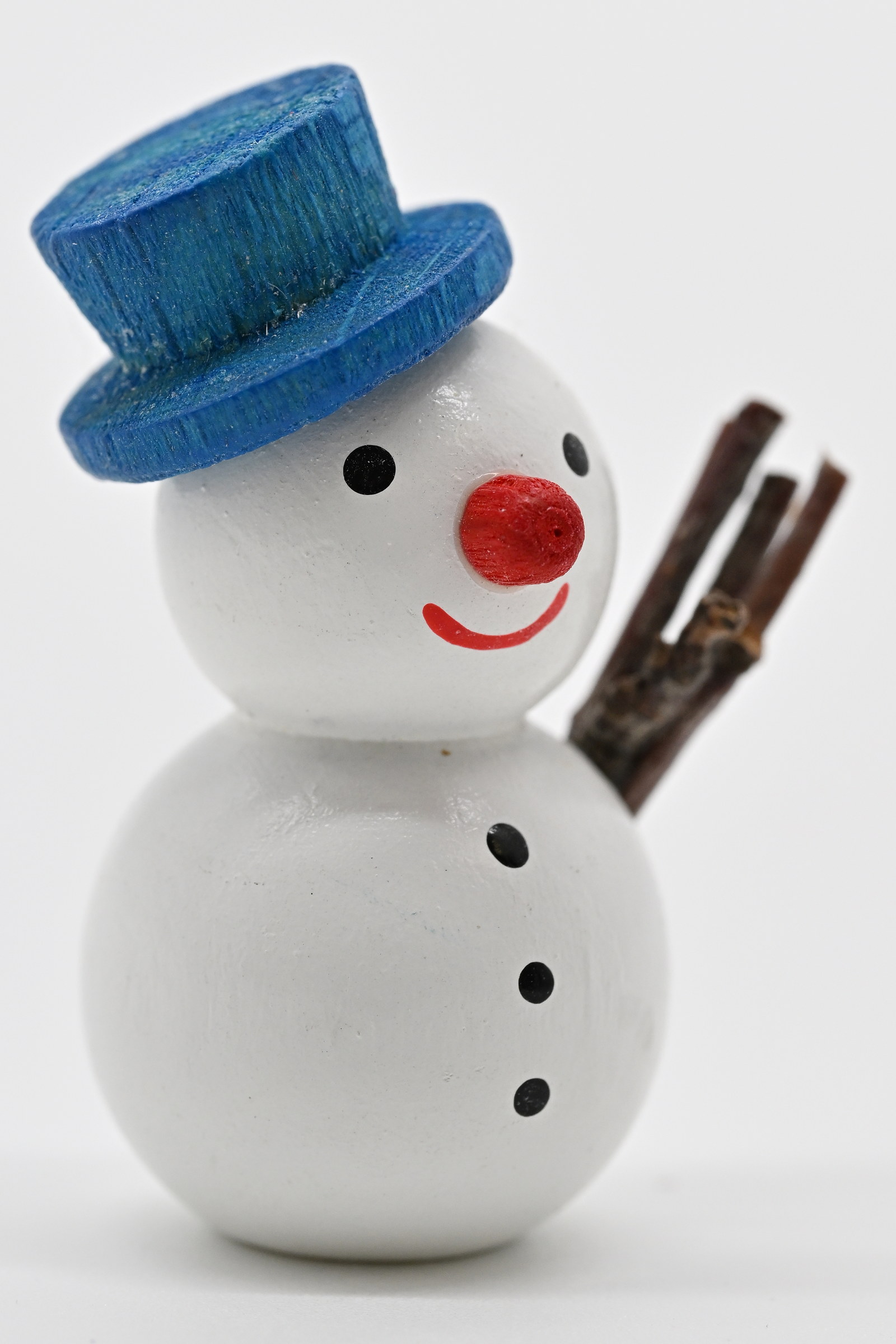 Schneemann weiß, blauer Hut, 3,5 cm