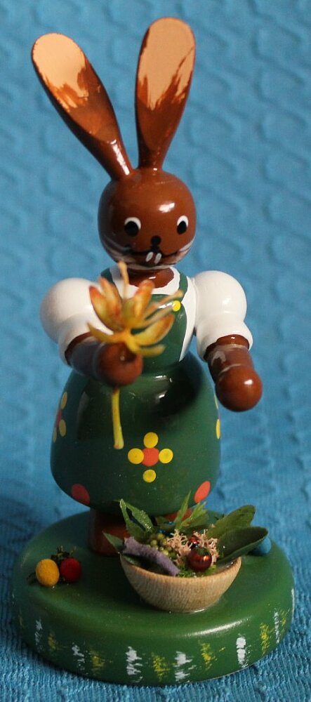 Hase als Gärtnerin - noch 1 Stück