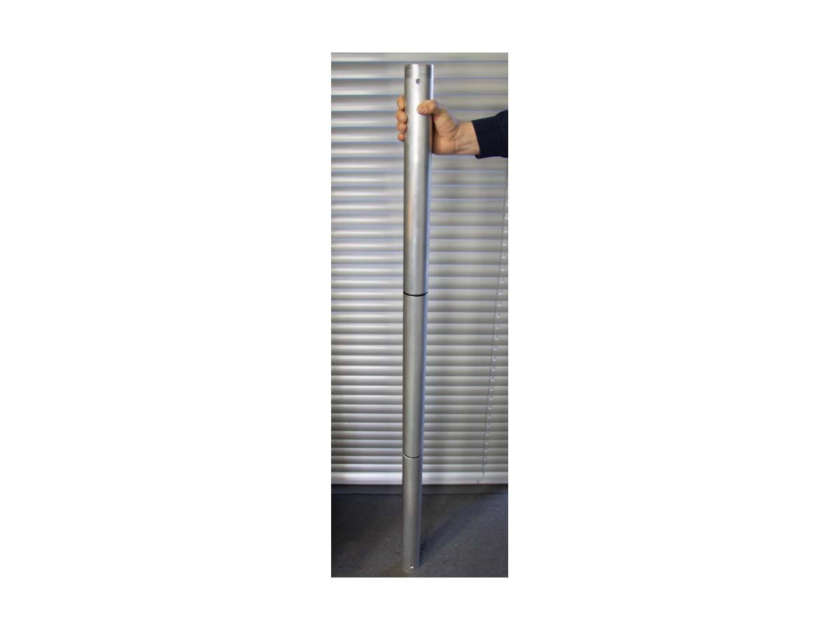 Wetterwarte mit Instrumenten und Hahn
