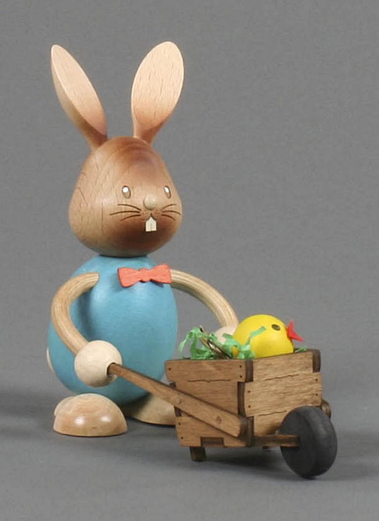 Hase Stupsi mit Schubkarre