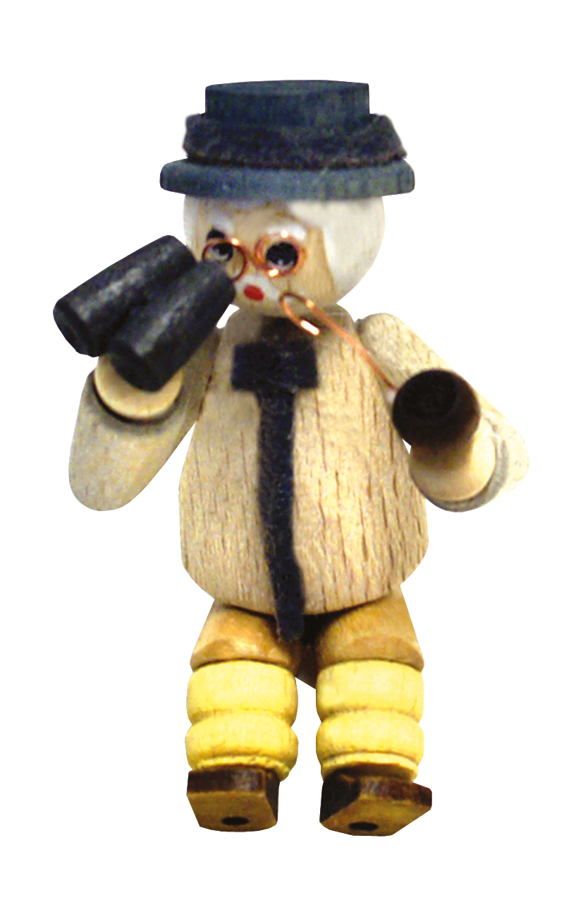 Figur, Opa mit Fernglas sitzend ohne Stuhl, schauend mit Hut
