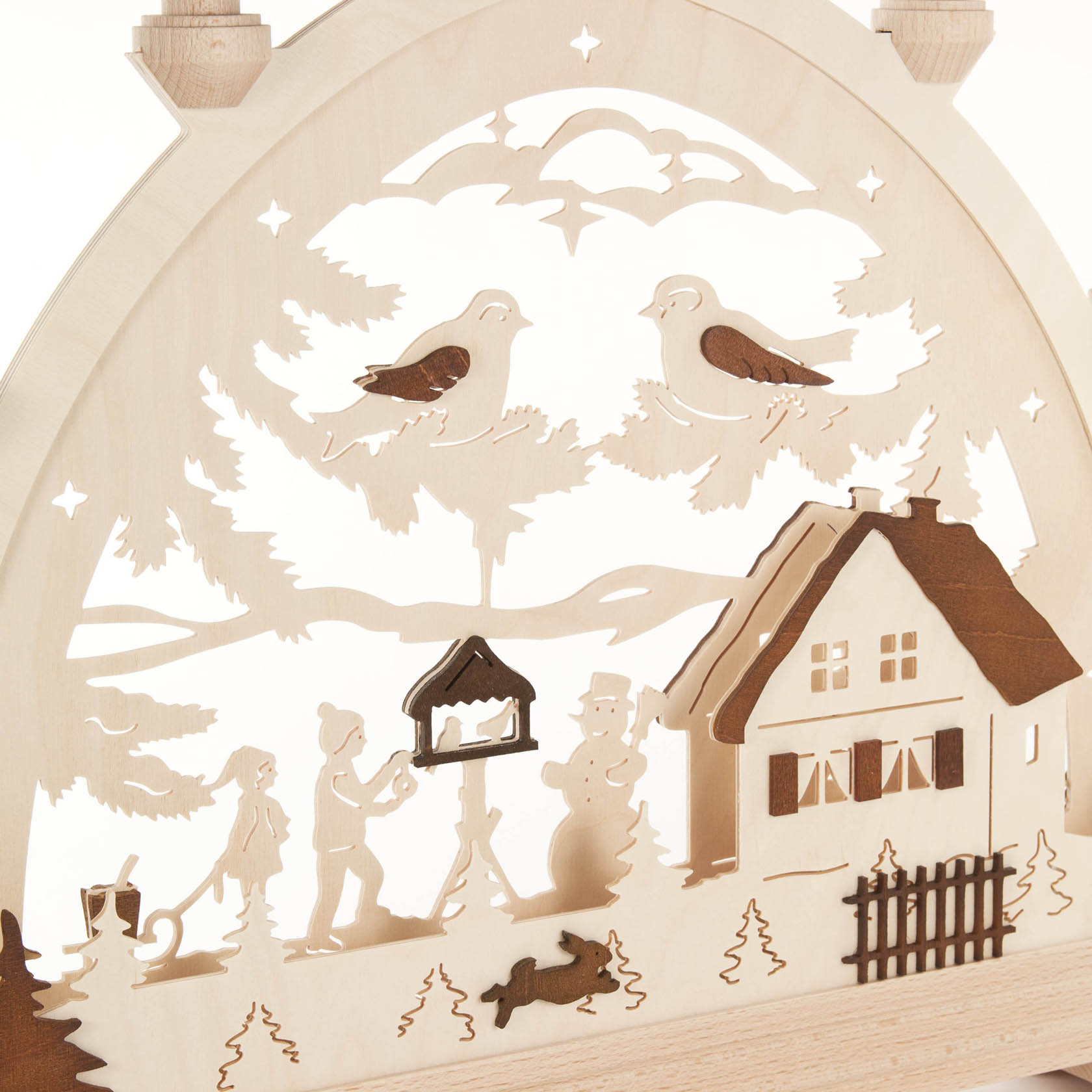 Rundbogen mit Kindern am Vogelhaus, elektrisch beleuchtet 48x42cm