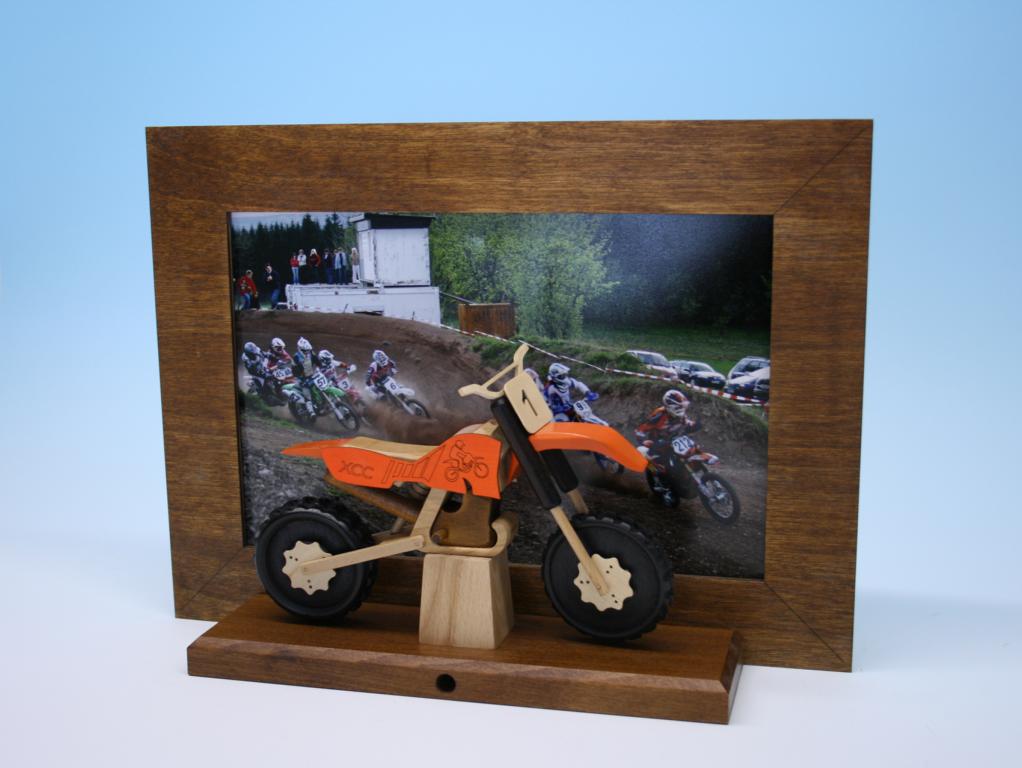 Rahmen für Räuchermotorrad braun