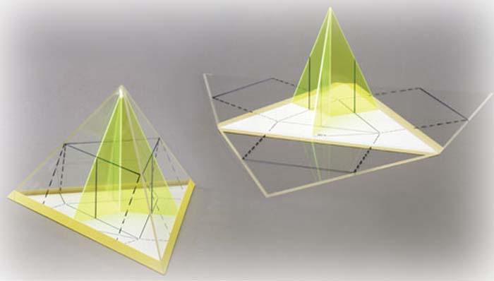 Unregelmäßige Pyramide mit ungleichen Neigungswinkeln