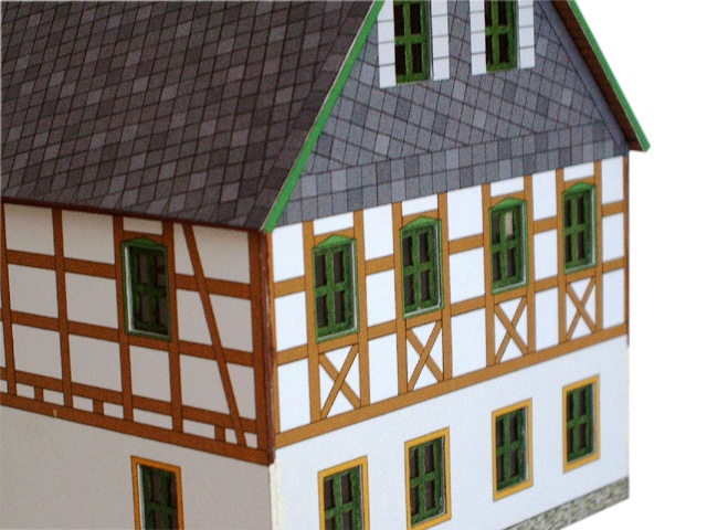 04-04-02-H0-S - FWH Erzgebirge mit Stall - Schieferdach
