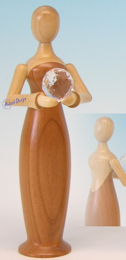 Tugendfigur Glaube mit Kristall natur, Edelholz  Zwetschke