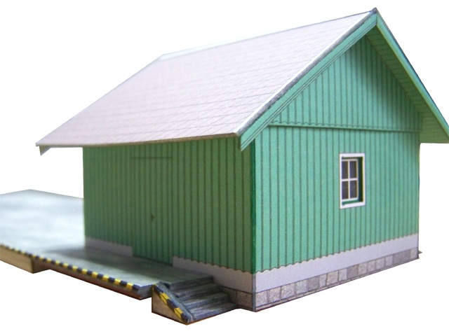 111-10-2 - Bahnhof Laubenbachmühle - Güterschuppen