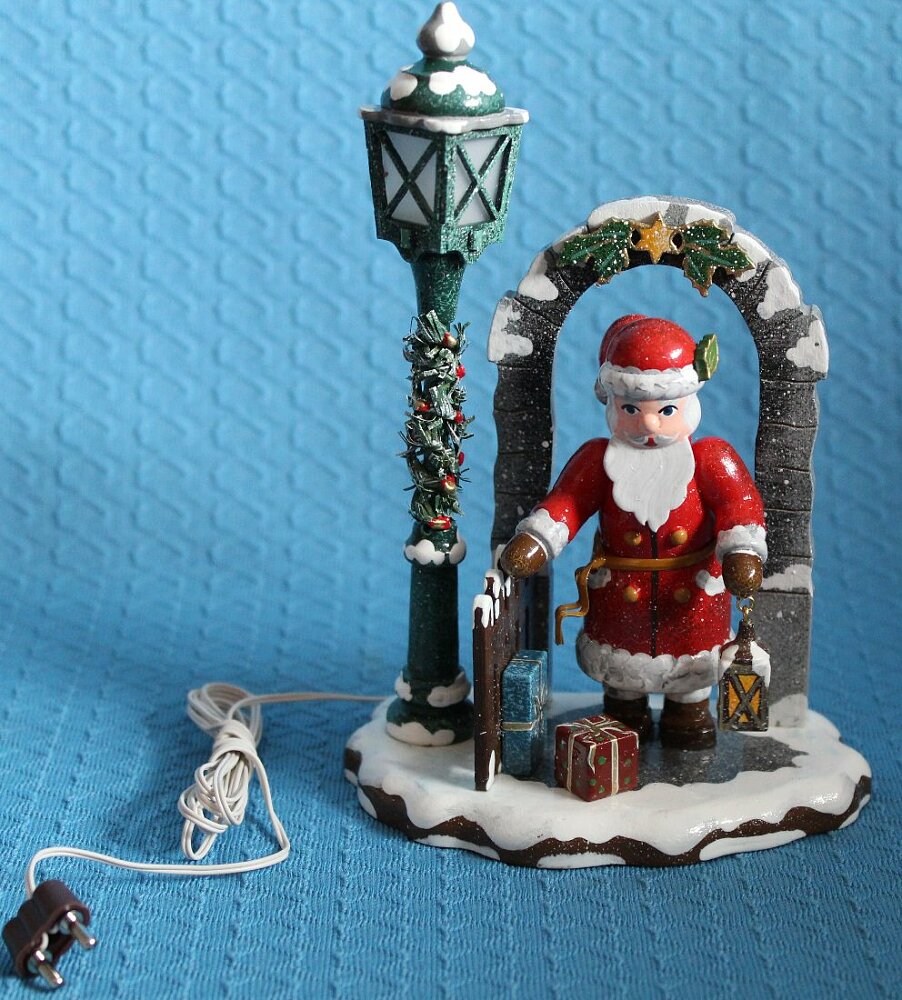 Weihnachtsmann elektrisch beleuchtet - vorrätig 1 Stück