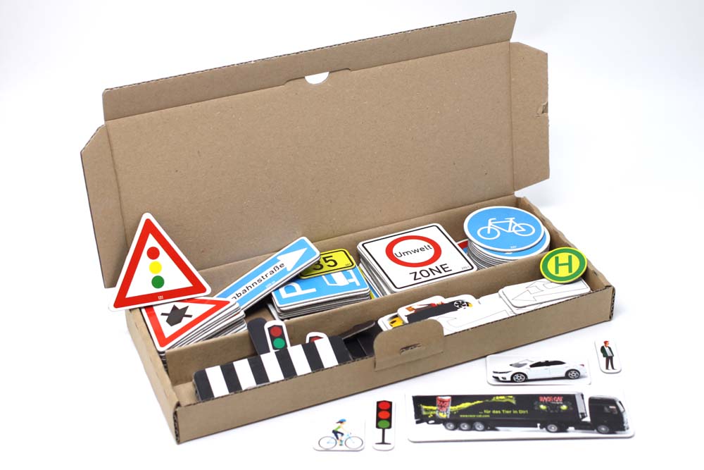 Verkehrszeichensatz magnetisch 124-teilig