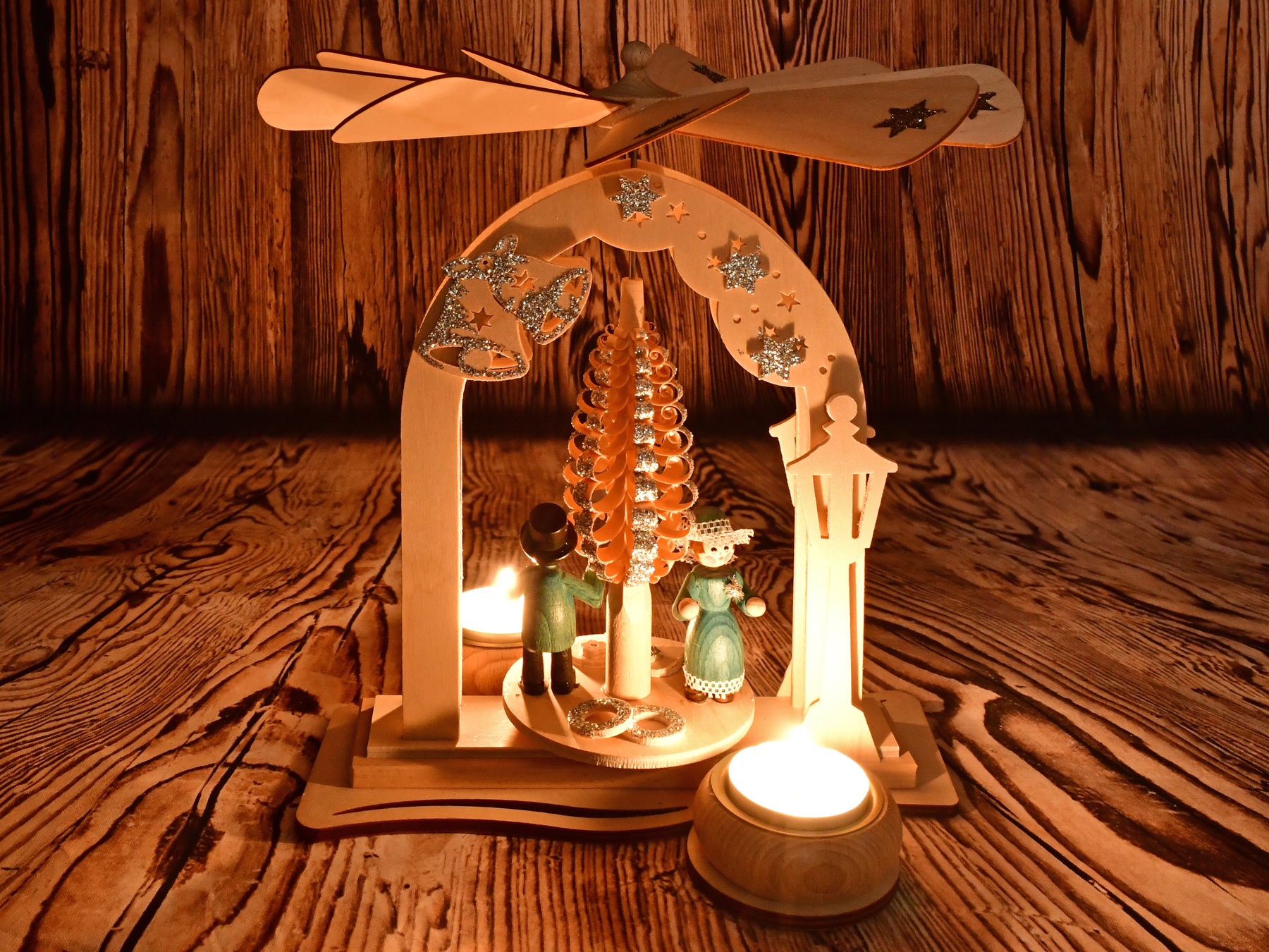 Sternbogenpyramide, Silberne Hochzeit mit Teelichthalter
