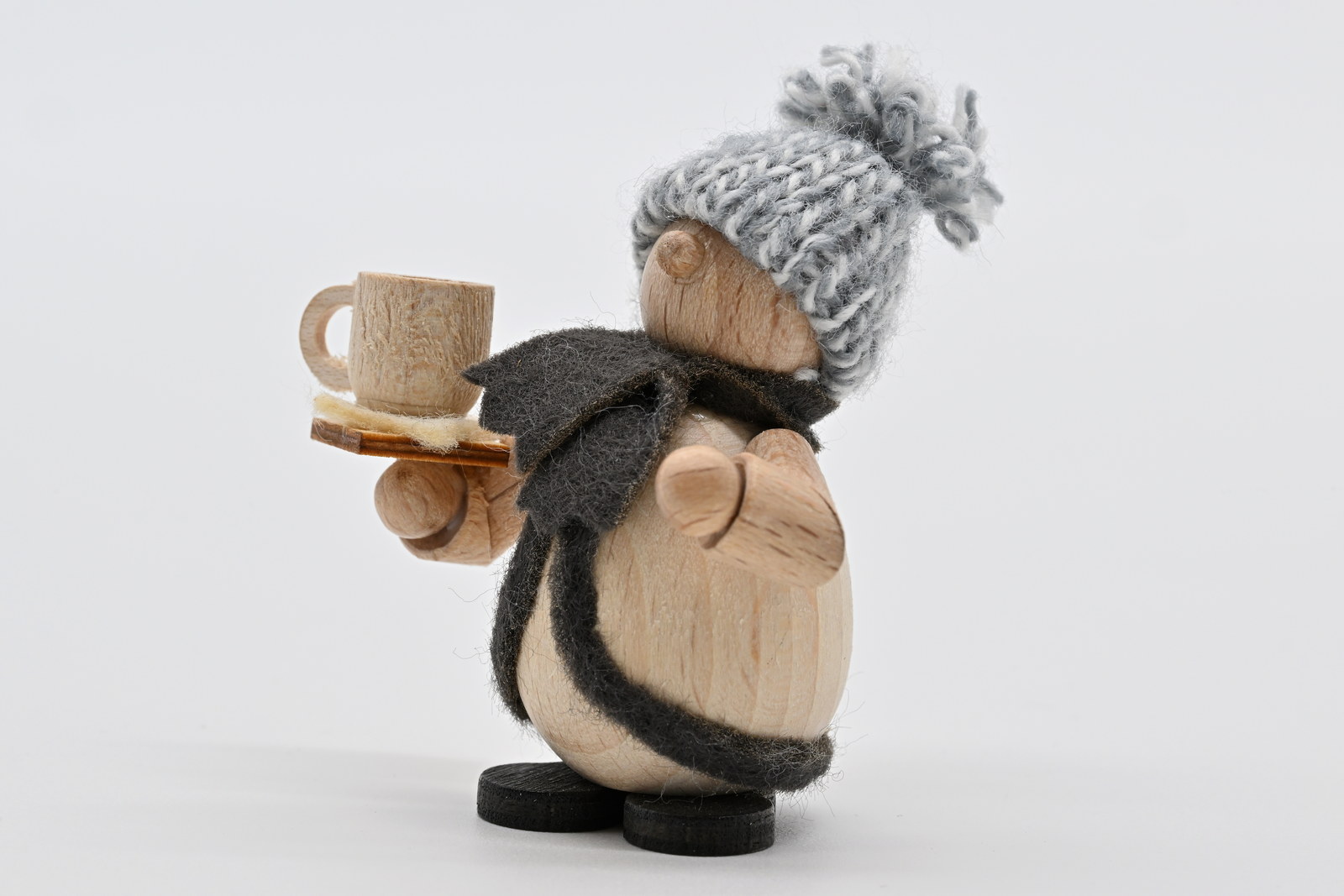 Molli Winterkind, graue Mütze, Tasse