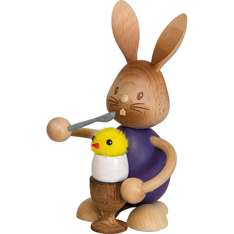 Stupsi mit Eierbecher und Küken