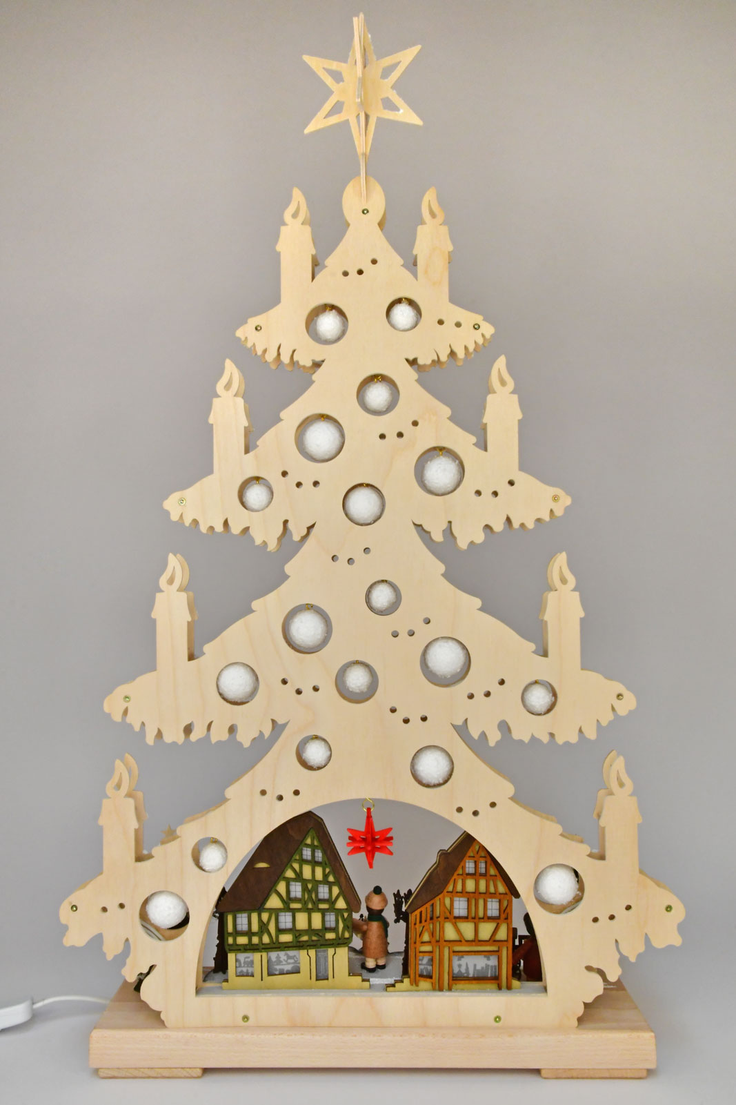 Tanne gr., Weihnachtszauber im Dorf, Raureif