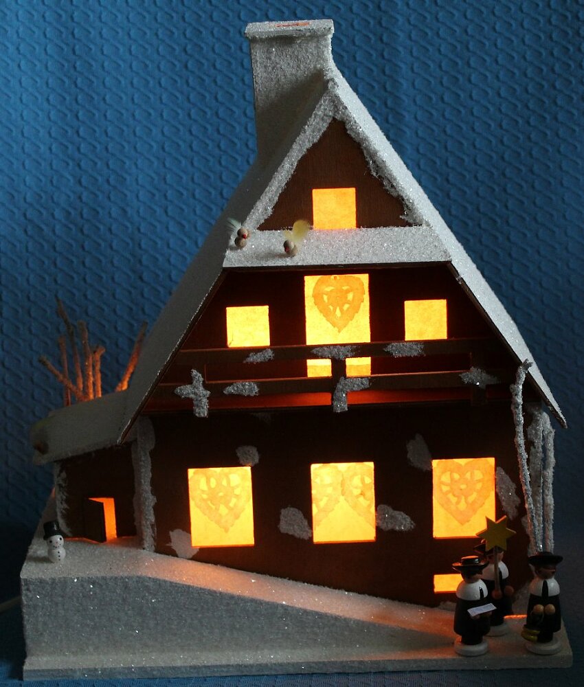 beleuchtetes Winterhaus - nur 2 Stück