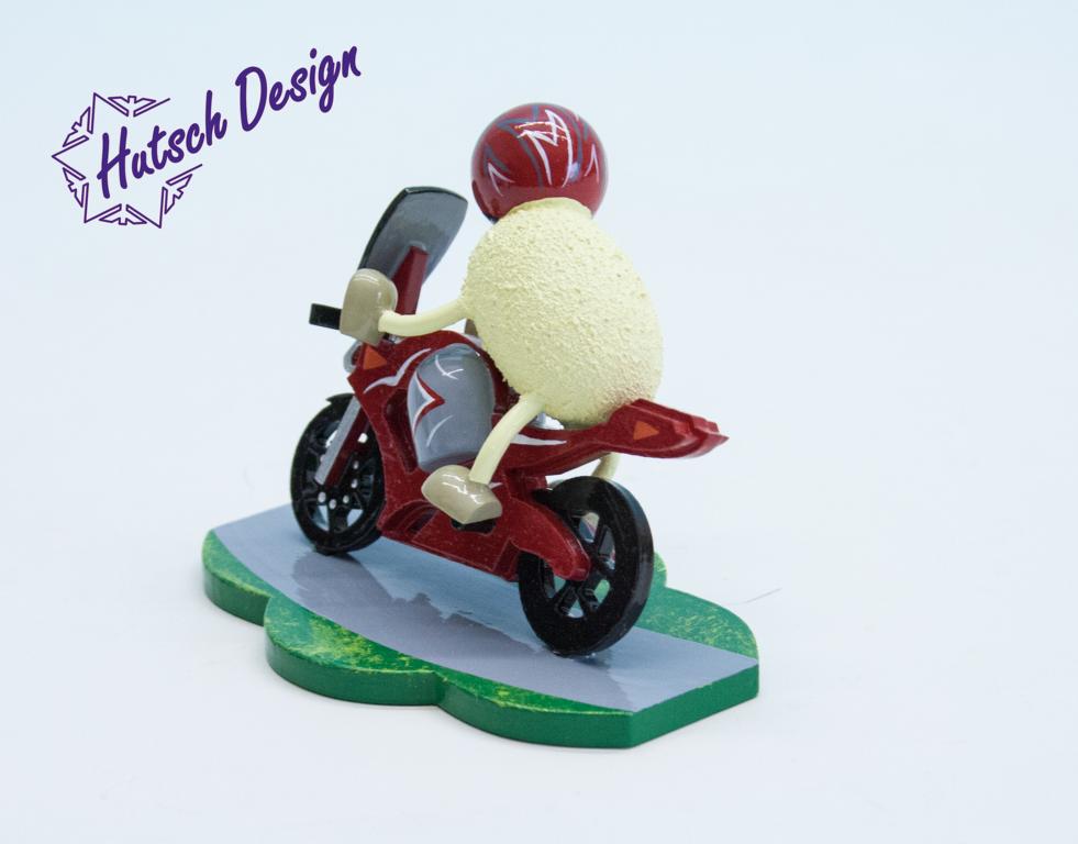 Schaf Racy mit rotem Motorrad 7,5cm