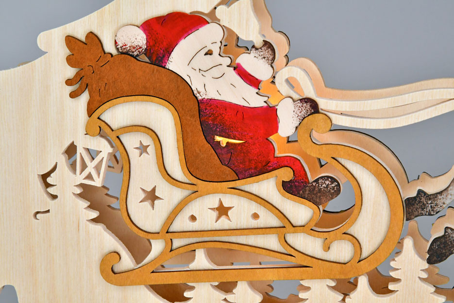 Tanne groß, Weihnachtsmann mit Rentieren