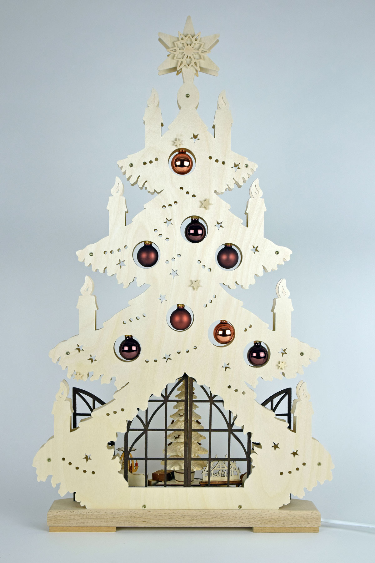 Tanne groß, Weihnachtsstube mit Kugeln, Kupfer, glänzend